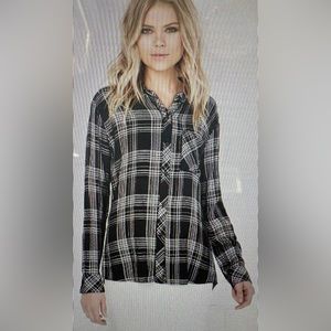 Rails Hunter Button Down Plaid Shirt in Black/Ivory- Medium